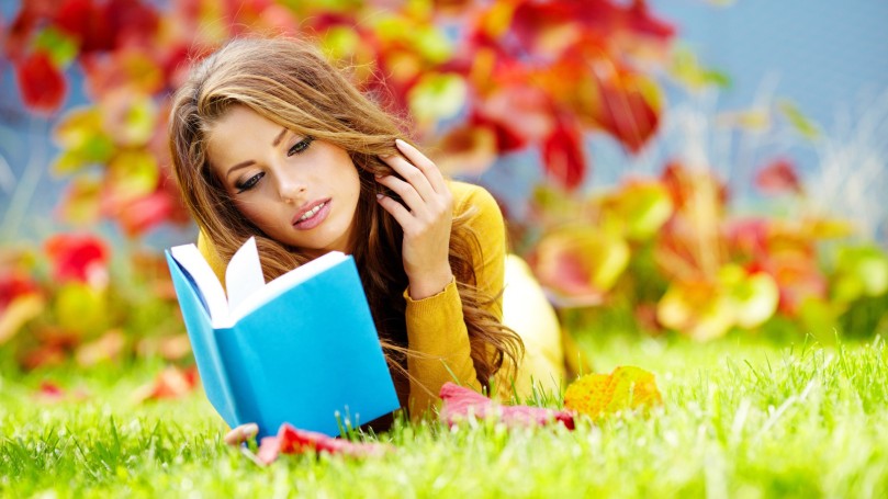 Girls___Beautyful_Girls_Reading_the_book_of_nature_042864_